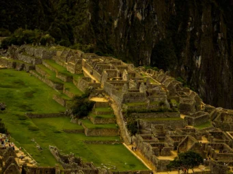 Machu Picchu en Tren Turistico 2 días