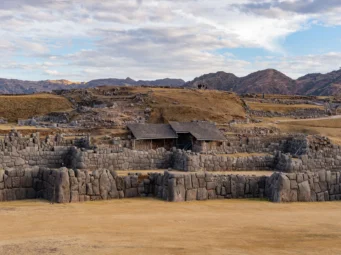 TOUR ARQUEOLOGICO PACHACAMAC Y BARRANCO